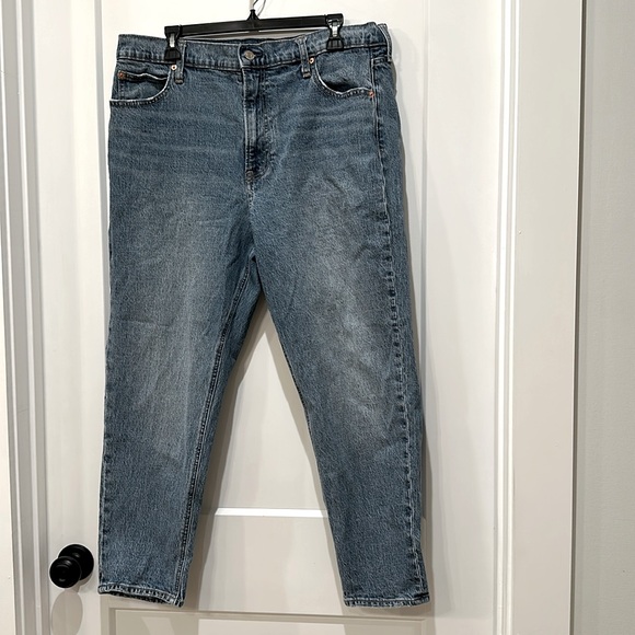 Gap High Rise Jean - Picture 2 of 5